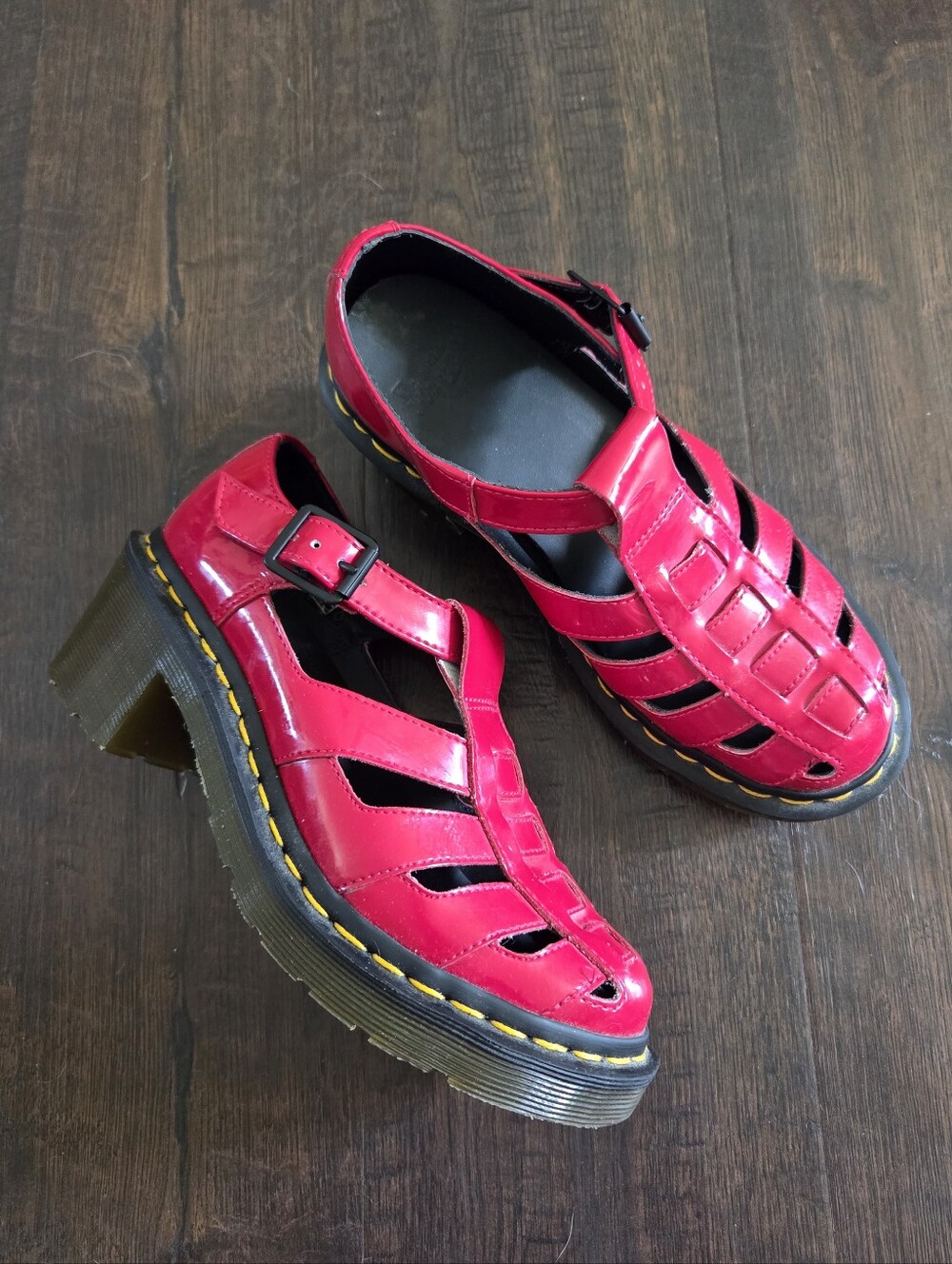 Dr Martens Red Fisherman Patent Leatger Platform Sandals with Buckle Strap Sz 5